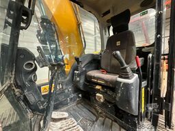 JCB JS 131 LC