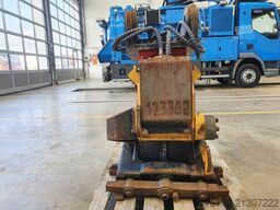 Rädlinger Schwenkrotator CAT M318 / CW 40 / 2016