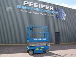 Genie GS1932 Electric, Working Height 7.8 m, 227kg Capac