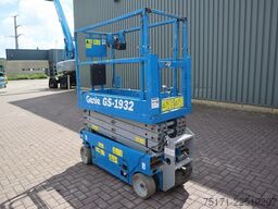 Genie GS1932 Electric, Working Height 7.8 m, 227kg Capac