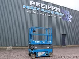 Genie GS1932 Electric, Working Height 7.8 m, 227kg Capac
