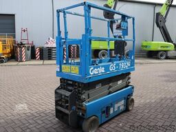 Genie GS1932 Electric, Working Height 7.8 m, 227kg Capac