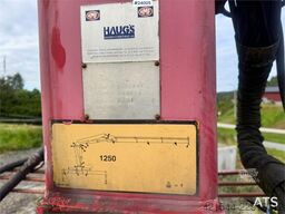 HMF Hermeler Maschinenbau 1320 Rear-Mounted Crane