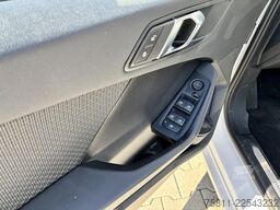 BMW 118d ADVANTAGE + AUTOMATIK + SCHECKHEFT + HU LED