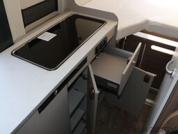 Carado Camper Van 640
