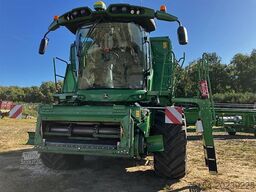 John Deere T660i