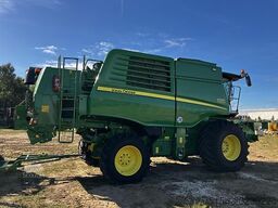 John Deere T660i