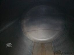 SCHMITZ CARGOBULL Tankchassis mit Tankcontainer, 424.676 KM