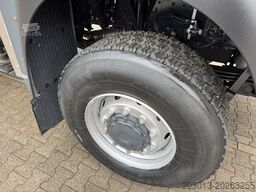 MAN TGS 28.400 6x4-4 Kipper Kran Palfinger PK9002