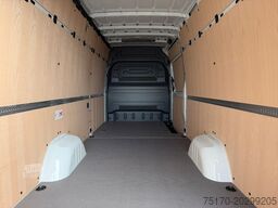 MERCEDES-BENZ Sprinter 319 CDI 4325 DISTRONIC Klima AHK