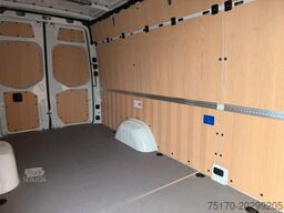 MERCEDES-BENZ Sprinter 319 CDI 4325 DISTRONIC Klima AHK