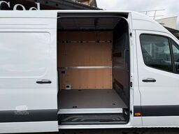 MERCEDES-BENZ Sprinter 319 CDI 4325 DISTRONIC Klima AHK
