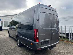 MERCEDES-BENZ Sprinter 519 4x4 22 Sitzer Klima AHK VIP