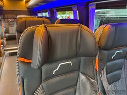 MERCEDES-BENZ Sprinter 519 4x4 22 Sitzer Klima AHK VIP