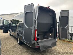 MERCEDES-BENZ Sprinter 519 4x4 22 Sitzer Klima AHK VIP