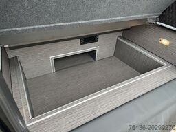 MERCEDES-BENZ Sprinter 519 4x4 22 Sitzer Klima AHK VIP