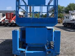 Genie GS-2669 RT - 10 m, 4x4, diesel
