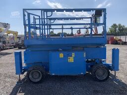 Genie GS-2669 RT - 10 m, 4x4, diesel
