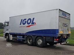 MAN 26.390 TGA 6X2 TAILLIFT