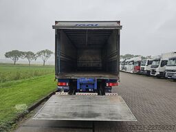 MAN 26.390 TGA 6X2 TAILLIFT