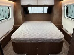 Volvo 9900. Motorhome!