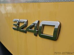 MERCEDES-BENZ AROCS 3240