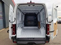 Renault Master L2H2