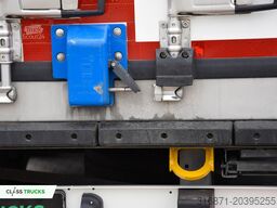 SCHMITZ CARGOBULL SKO FP 60 ThermoKing SLXi 300