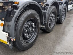KRONE Multi- Containerchassis eLTU70, erst 128.000 Km