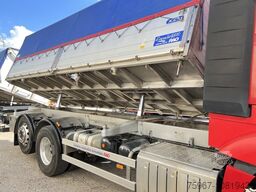 Mercedes-Benz Actros 2551