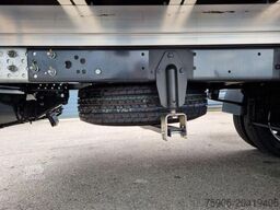 Iveco DAILY 35-180 PLATEAU 4.40m