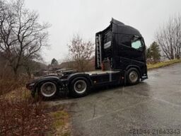 Volvo FH 6x2 tractor unit with ADR approval