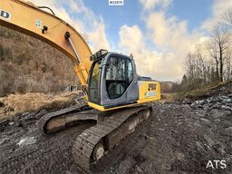 New Holland E265 Excavator with tooth bucket and defective rot