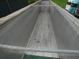 Kraker 3 AXLE WALKING FLOOR 90m3
