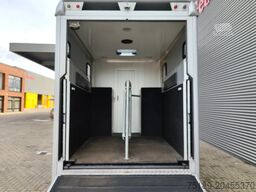 Mercedes-Benz Sprinter 515 CDI Böckmann Horsetruck 24.500 KM ...