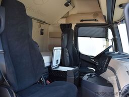MERCEDES-BENZ Actros 1845 LS 4x2 E6 ADR Retarder Standklima