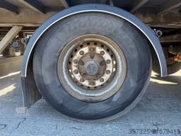 BP TRAILER Curtainsider / Planenauflieger / Gardin