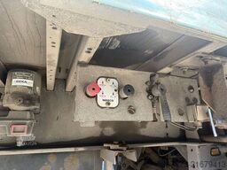 BP TRAILER Curtainsider / City-Plane Stapler