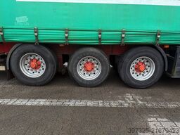 Kel-Berg Curtainsider / Planenauflieger / Gardin