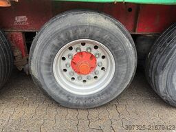 Kel-Berg Curtainsider / Planenauflieger / Gardin