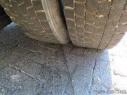 Volvo F 12 15000 L 3 COMPARTMENTS, HANDGESCHAKELD, ADR