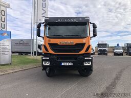 IVECO Trakker 450