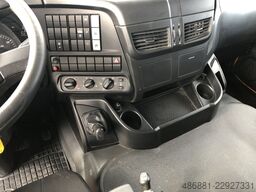 IVECO Trakker 450