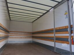 MAN TGL 8.190 Bakwagen + Laadklep DHollandia 1500 kg