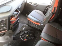 VOLVO FH 550 KRAN PALFINGER PK 370 TEC FLY-JIB Nr: 240