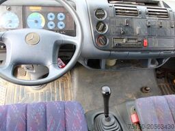 MERCEDES-BENZ 815 4x2 BB - KRAN Emminghaus E30 FUNK Nr: 064