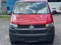 VOLKSWAGEN T6 Kombi (PDC Hi*ACC*StandHz*9 Sitzer*AC)