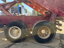 RENAULT DG330-34 6X4 Tipper Spring/Spring Manual Gearbox