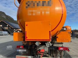 Scania R650 8x4 Bulk Truck with Bulk Trailer – Jilko Body