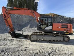 Hitachi ZX290LC-5B excavator with a digging bucket